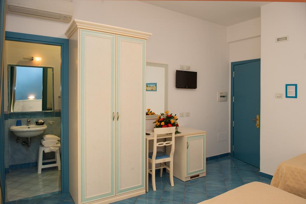 Oasi Hotel Maiori Eksteriør billede