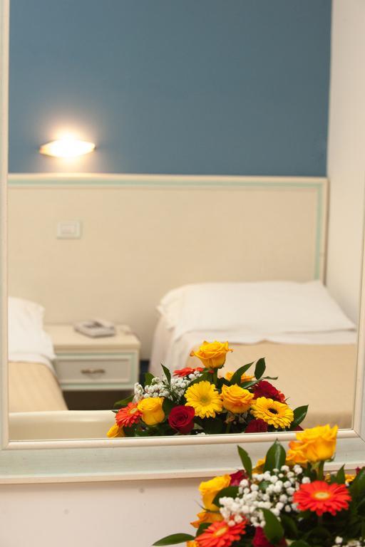 Oasi Hotel Maiori Eksteriør billede